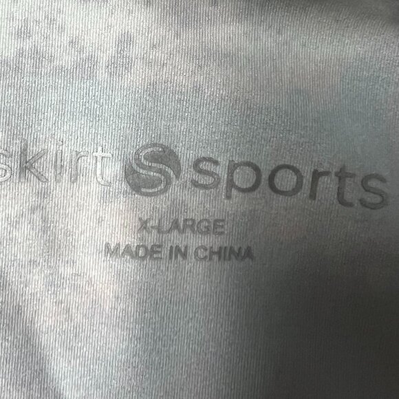 Skirt Sports All Out Yoga Tank ~ Bliss Print ~ NWOT - Picture 3 of 3